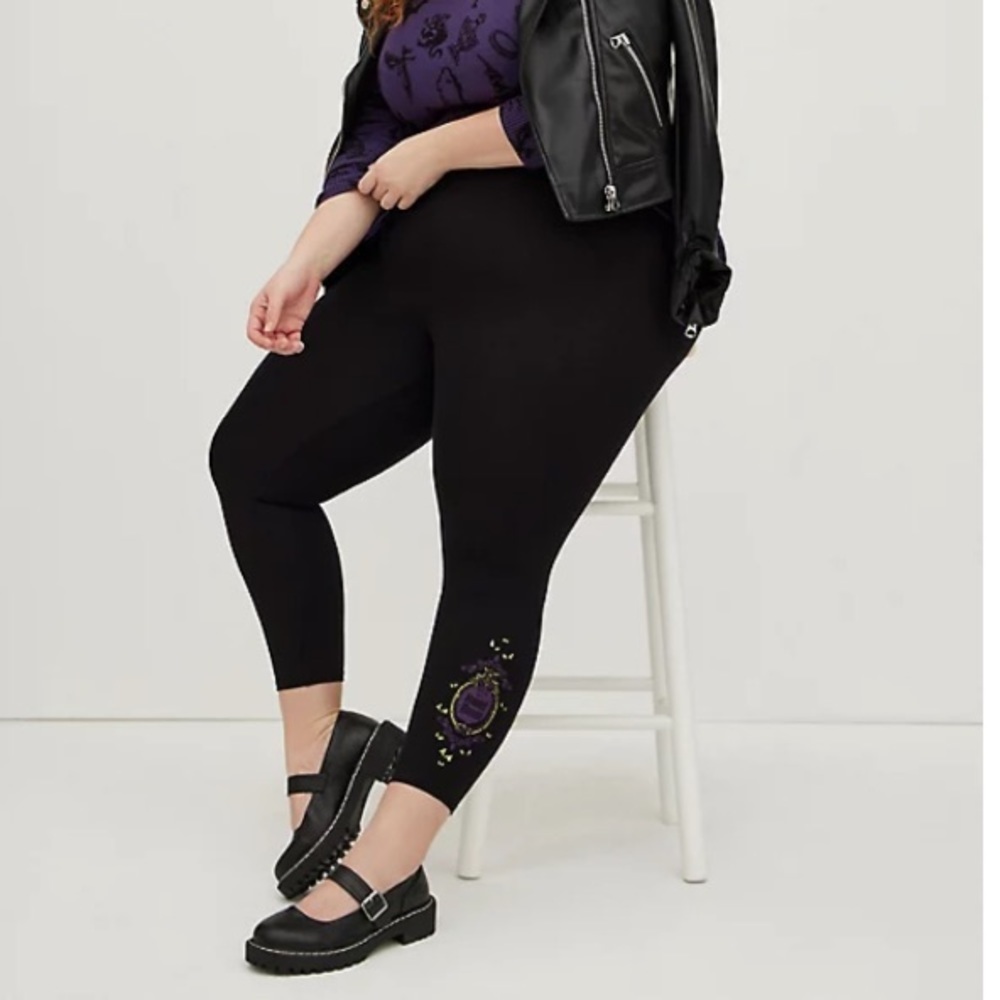 TORRID NWT DISNEY HAUNTED MANSION CROP PREMIUM LEGGING - LOGO BLACK